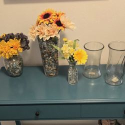 Vases/ Flowers- Set