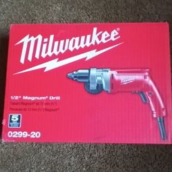 Milwaukee 1/2" Magnum Drill