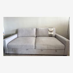 Modern Gray Sofa (Costco Thomasville) – Excellent Condition
