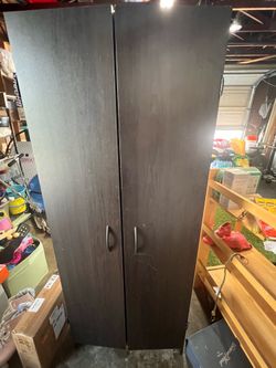 Storage shelf cabinet