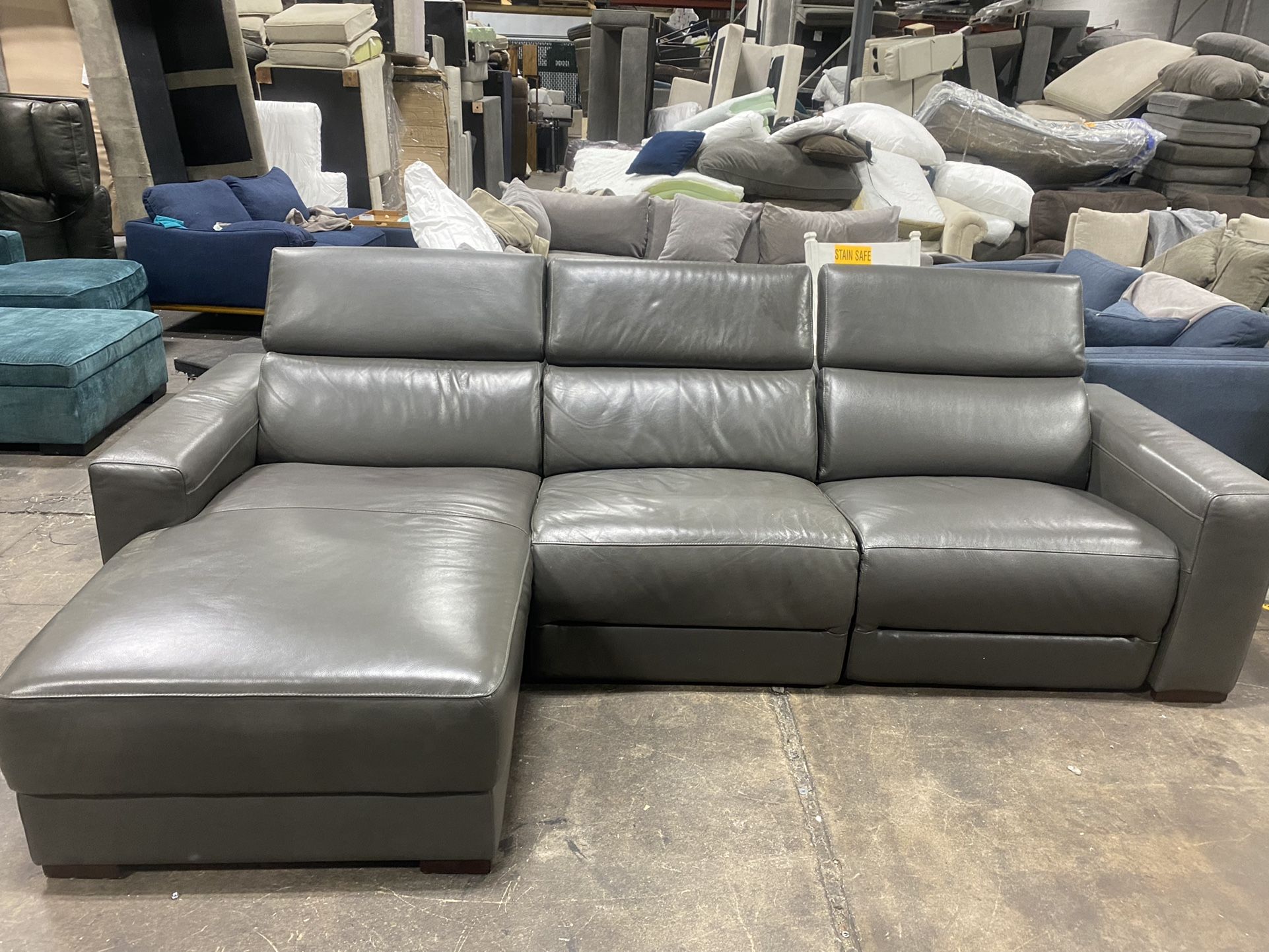Macys Brand Reclining Sectional 650 for Sale in Paterson, NJ OfferUp