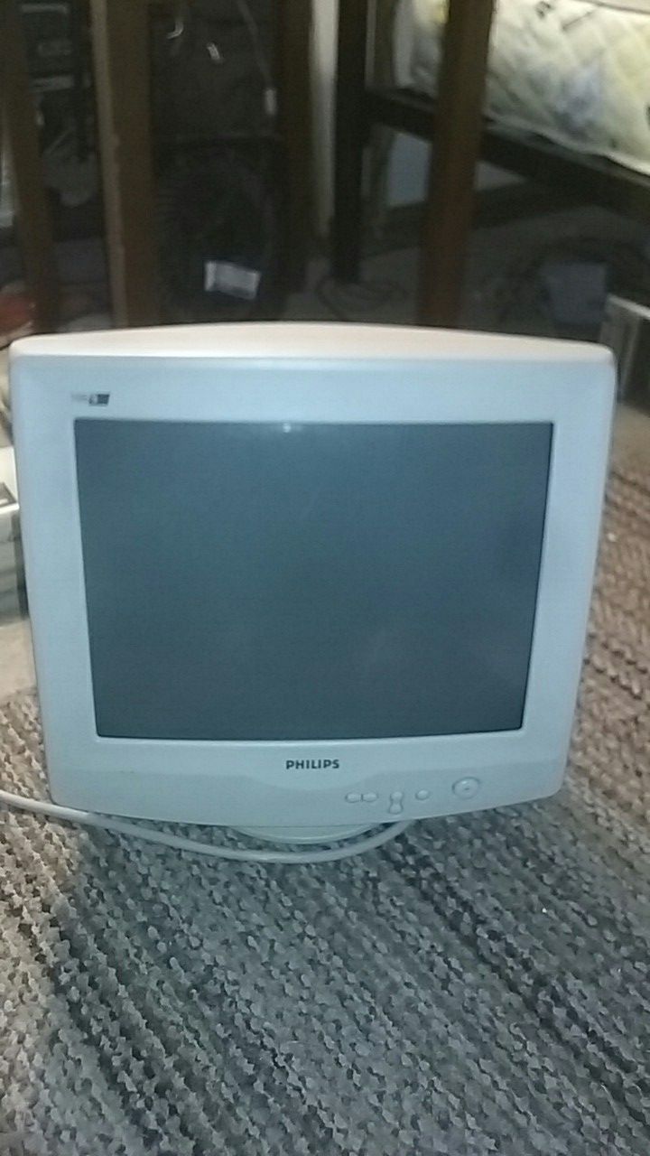 Philips 105S 15" CRT computer monitor