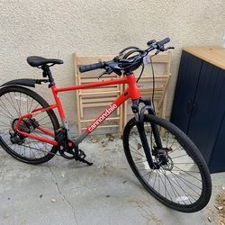 Cannondale Quick CX 3 Bike (L size)