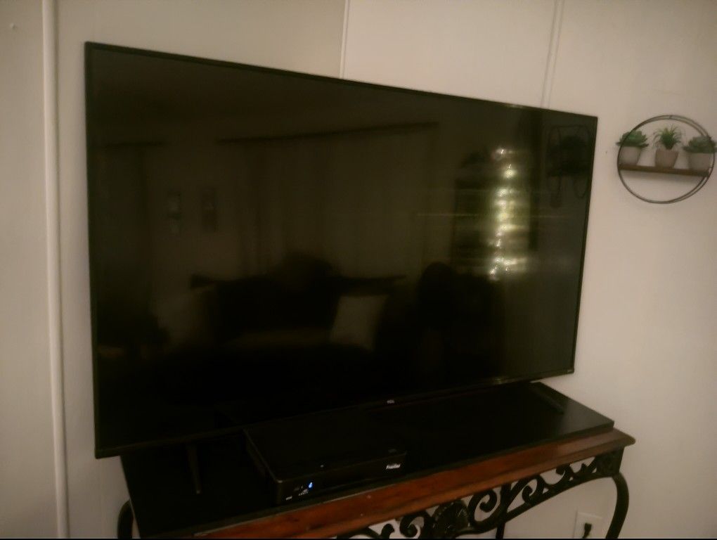 65 Inch Roku TCL Tv