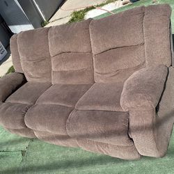 Reclining Couch 
