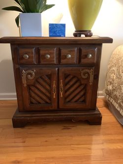 2 Vintage Nightstands