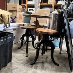 Decorative Table With Two Stools 