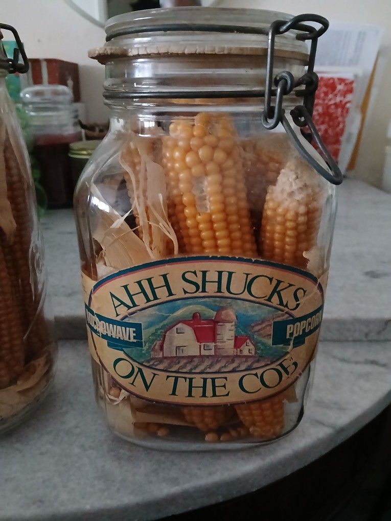 AHH SHUCKS CORN ON THE COB
