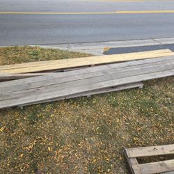 Free Oversized Pallets, 8' And 12'