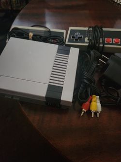 Retro Game Console (Entertainment System) 620 Games In 1 With 2 Controllers