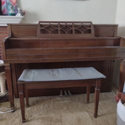 Gulbransen Upright Piano - Free