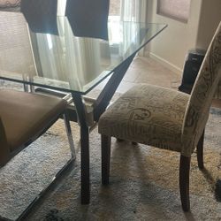Glass Dinning Table With 6 Chairs 