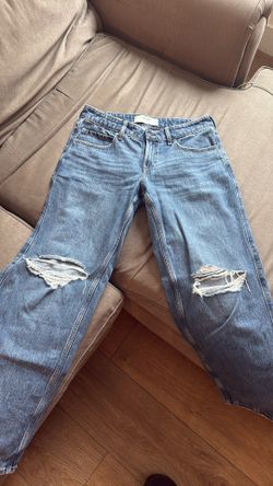 Hollister Low-Rise Baggy Regular Jeans W28 Size 6