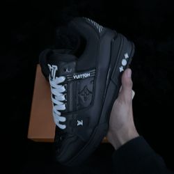 160$ Louis Vuitton Trainers Black & White Designer Shoes 