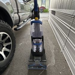 Brand New Bissell Carpet Cleaner 