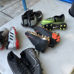 Boys Soccer Shoes Very Good Condition 
