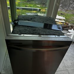 Samsung Dishwasher Never Used 