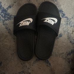 nike slides