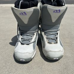 Morrow Women’s Snowboard Boots Size 7