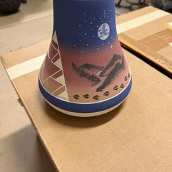 Native design vase