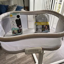 Halo swivel Sleeper bassinet Including 2 Extra Gifts