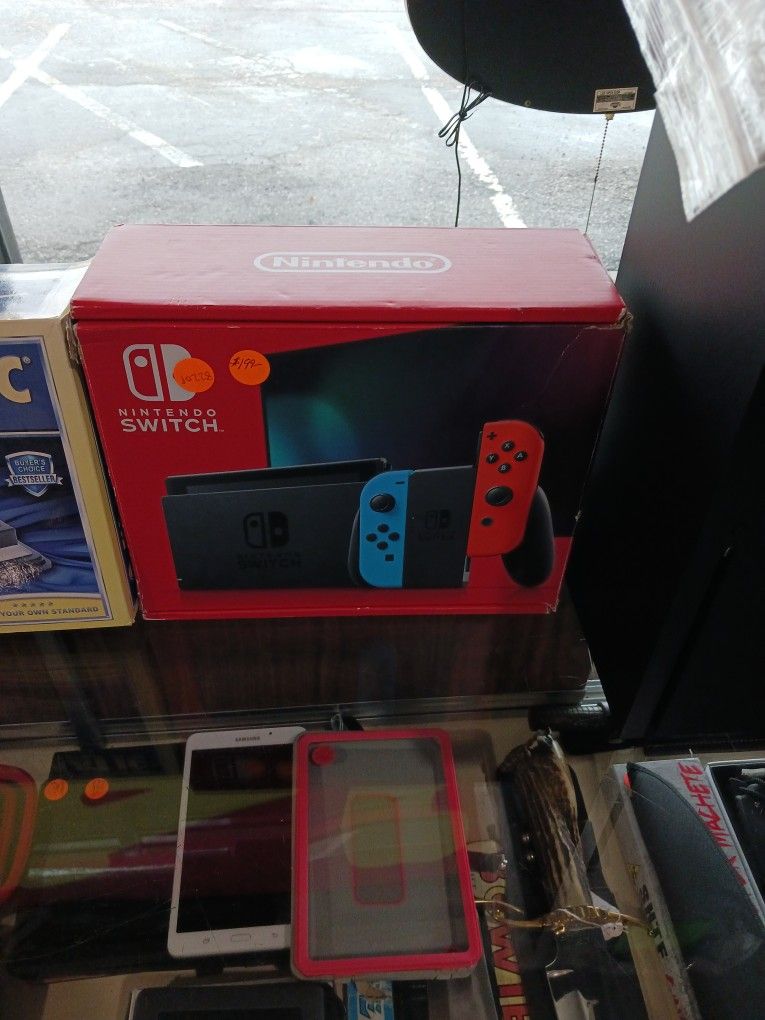 Nintendo Switch W/ Dock, Controller, Armband, Ends Andall Cables