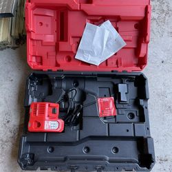 Milwaukee Rapid Charger With 1 9/16 Chipping Hammer Case Only