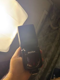Godox V860II-C no charger