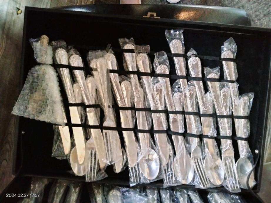 Silver Plated Dinner Wear New Old Stock