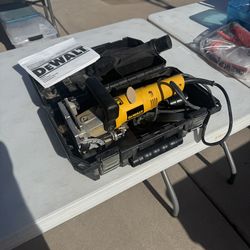 DEWALT biscuit joiner tool