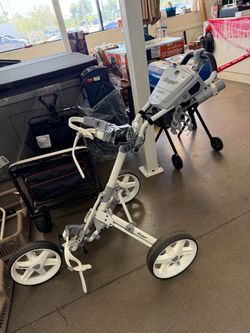Clicgear 3-Wheel Push Golf Cart
