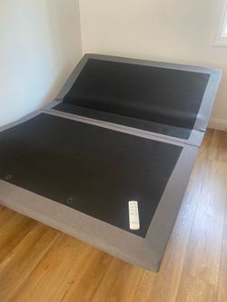 Adjustable bed frame