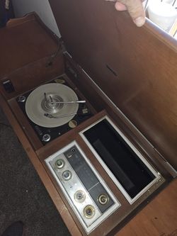 vintage Zenith mid-century modern walnut stereo console 