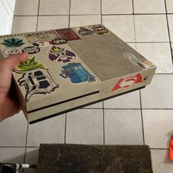 Xbox One S