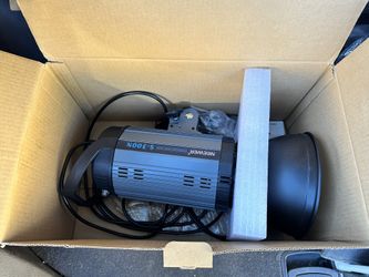Neewer S-300N