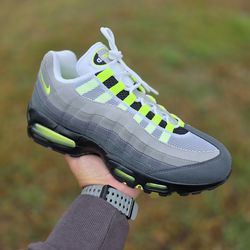 Nike Air Max 95 
Big Bubble 'Neon'
