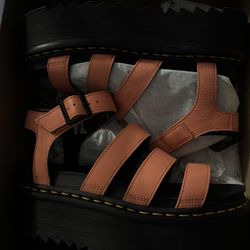 Blair Pisa Leather Platform Strap Sandals In Coral Size 9