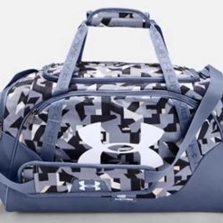 New under armour duffle bag