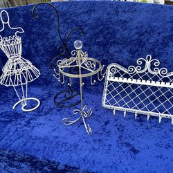 Jewelry organizer, good condition each $10