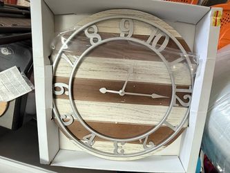 Farmhouse Round Wall Clock