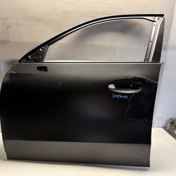 2024 2025 Mercedes Benz GLC Left Front Door Shell 