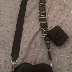 Black Heart Steve Madden Purse 