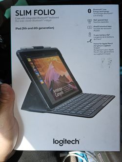Logitech slim folio ipad case with keyboard NIB