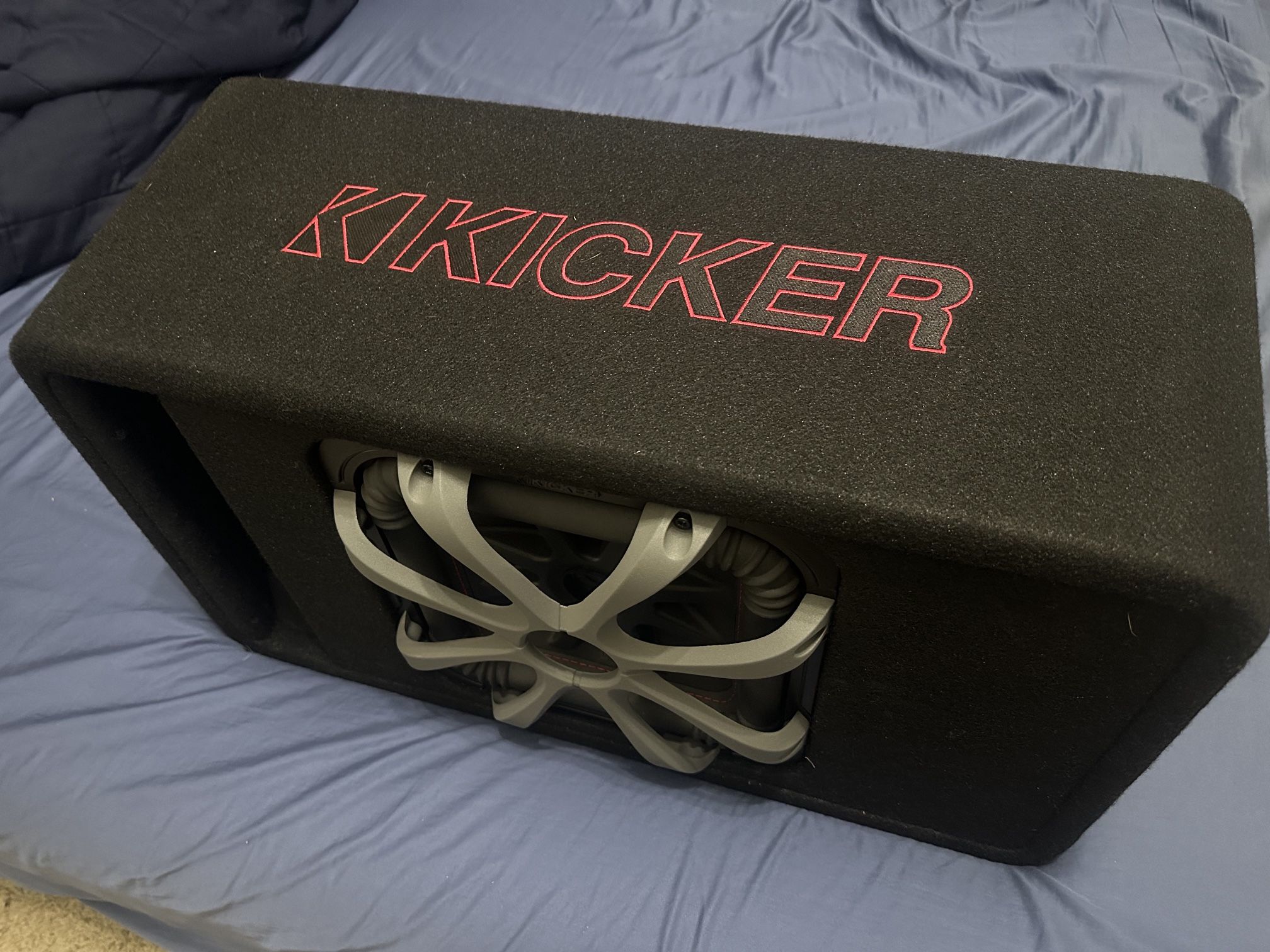 Kicker 45VL7R102 Single 10" L7R Loaded Vented Enclosure - 500 Watts RMS