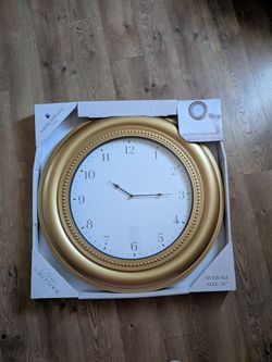 Large Classic Wall Clock 🕰️