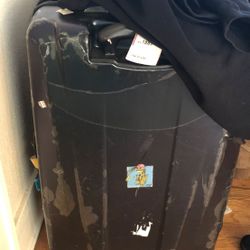 Hard medium suitcase