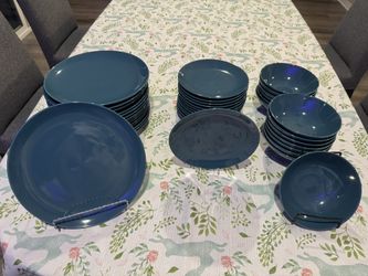 Ceramic Plates & Bowls