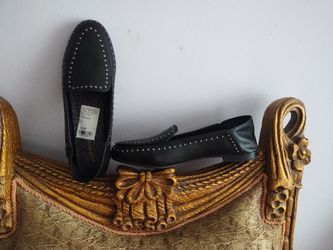 Shoes For Women. Read Description