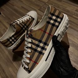 Burberry 