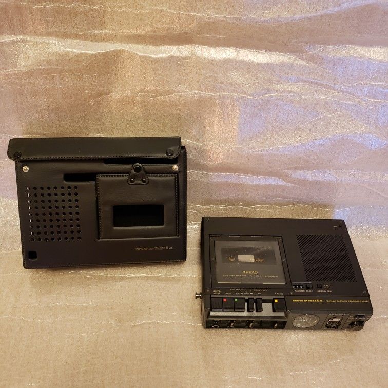 Marantz PMD-222 3 head Prof. mono portable Cassette Recorder

w/ Protective Case